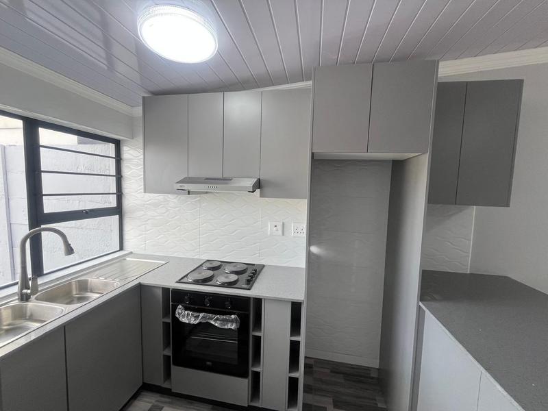 2 Bedroom Property for Sale in Kensington Western Cape